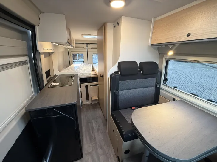 Fahrzeugbild Sunlight Cliff 640 Peugeot #8