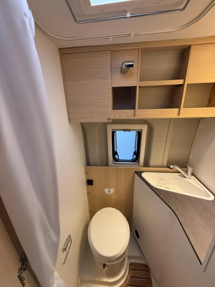 Fahrzeugbild Sunlight Cliff 640 Peugeot #17