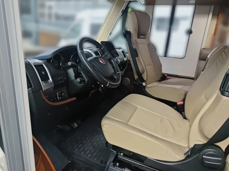 Fahrzeugbild Carthago chic e-line I 51 QB Linerclass #7