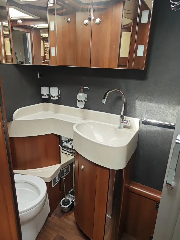 Fahrzeugbild Carthago chic e-line I 51 QB Linerclass #15
