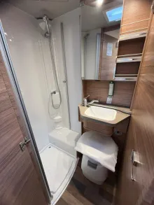 Fahrzeugbild Weinsberg CaraCore 650 MEG AUGTI Sitze #15