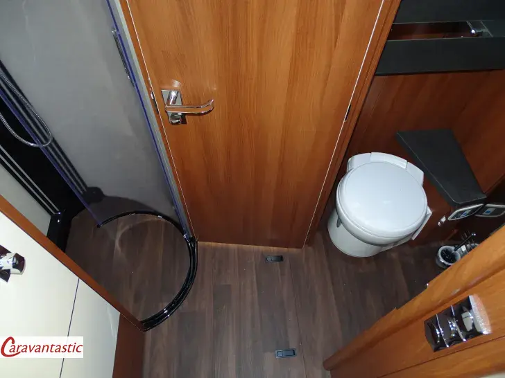 Fahrzeugbild Carthago LINER-FOR-TWO I 53 IVECO #11