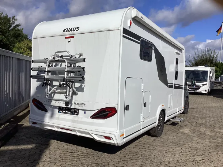 Fahrzeugbild Knaus L!VE WAVE 700 MEG Platinum Selection *Automatik*180 PS*Hubbett* #4