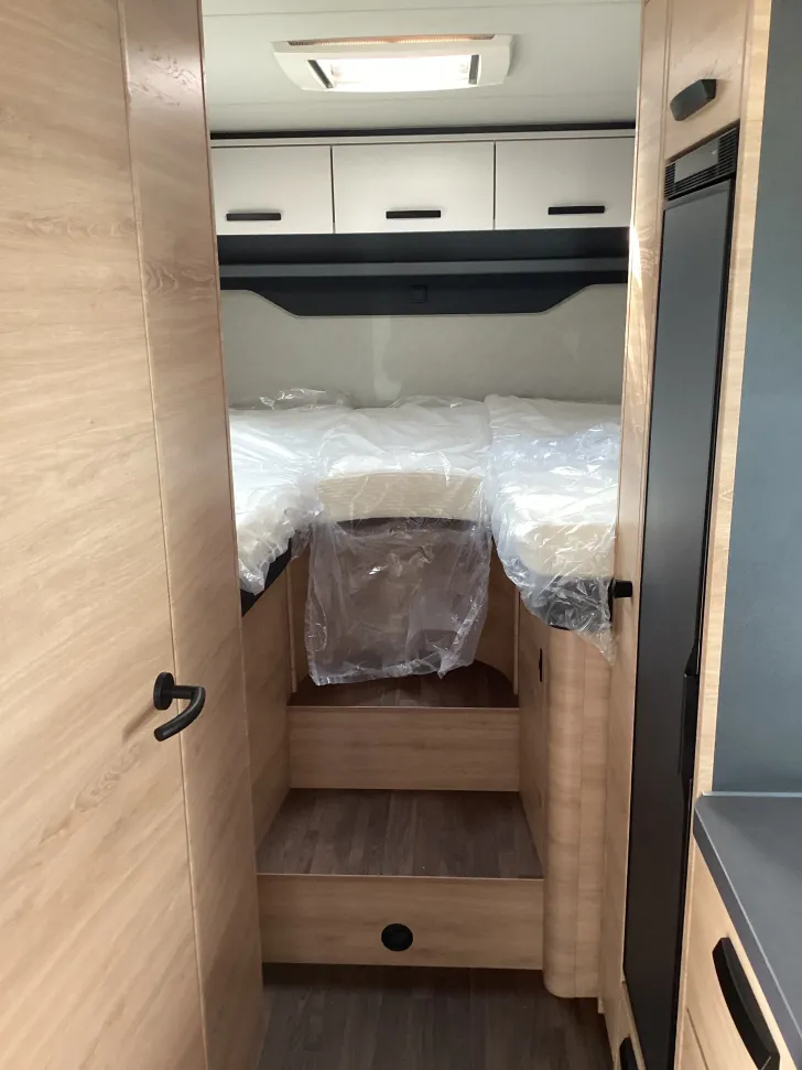 Fahrzeugbild Knaus L!VE WAVE 700 MEG Platinum Selection *Automatik*180 PS*Hubbett* #9