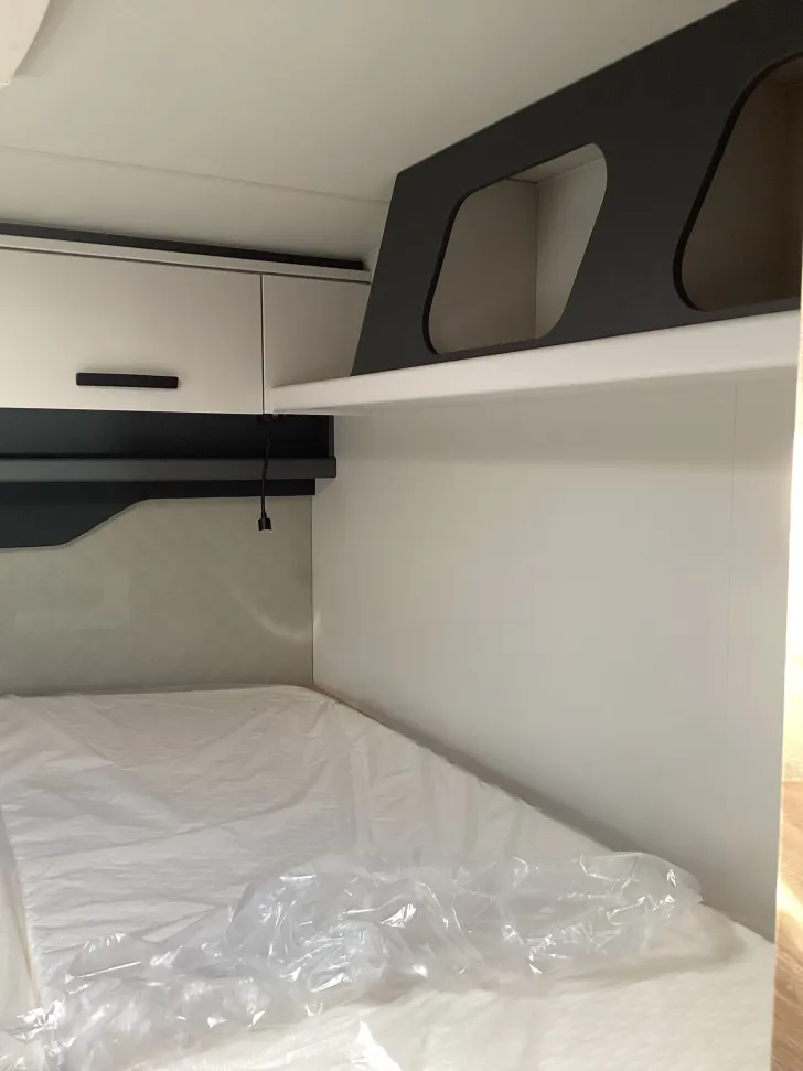Fahrzeugbild Knaus L!VE WAVE 700 MEG Platinum Selection *Automatik*180 PS*Hubbett* #12