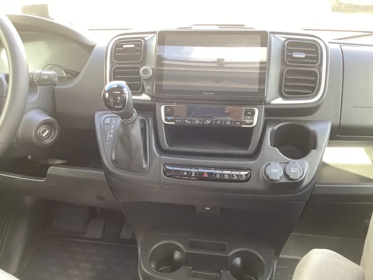 Fahrzeugbild Knaus L!VE WAVE 700 MEG Platinum Selection *Automatik*180 PS*Hubbett* #19