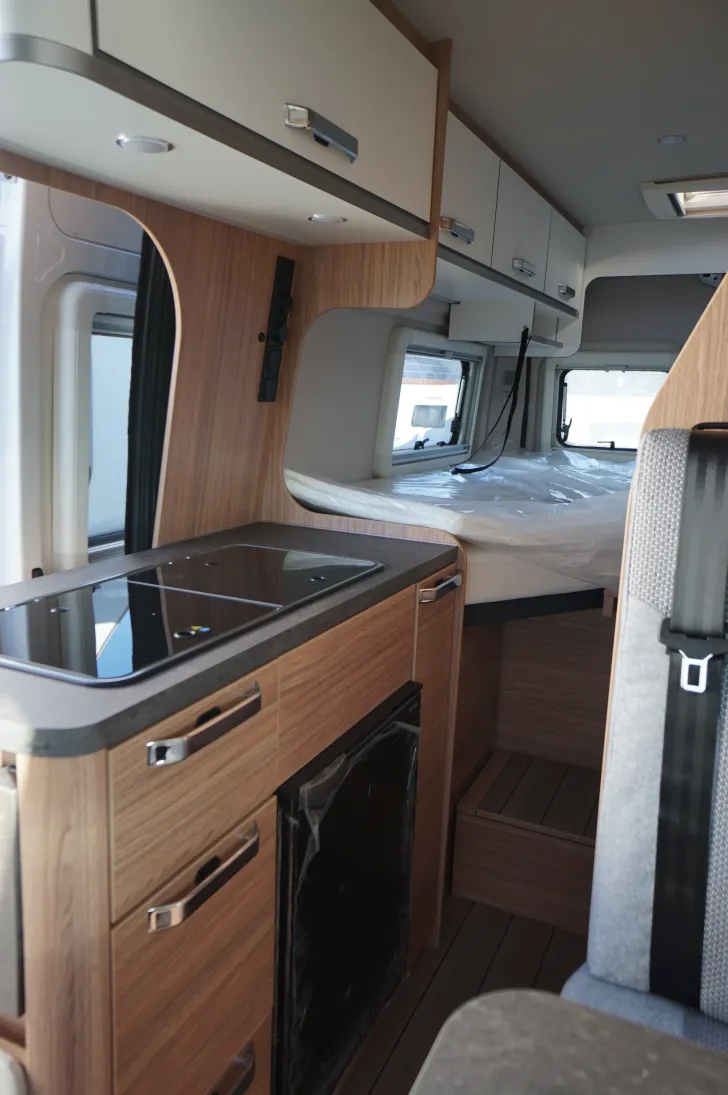 Fahrzeugbild Weinsberg CaraBus EDITION FIRE 600 ME 180 PS Automatik #5
