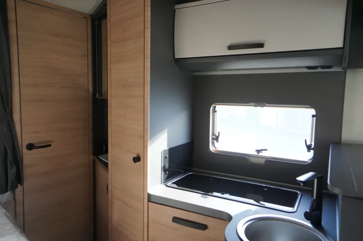 Fahrzeugbild Knaus L!VE WAVE 650 MF Platinum Selection 180 PS Automatik #5