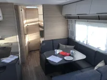 Fahrzeugbild Fendt Apero Activ 560 SKM Mod.2026; 2000kg; Dekopaket #9