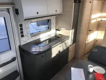 Fahrzeugbild Fendt Apero Activ 560 SKM Mod.2026; 2000kg; Dekopaket #10
