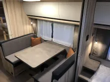 Fahrzeugbild Hobby De Luxe 545 KMF Mod.2026; 2000kg; Garage #7