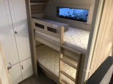 Fahrzeugbild Hobby De Luxe 545 KMF Mod.2026; 2000kg; Garage #14