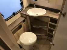 Fahrzeugbild Hobby De Luxe 545 KMF Mod.2026; 2000kg; Garage #17