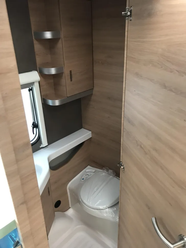 Fahrzeugbild Knaus Südwind BLACK SELECTION 540 UE Mod.2026; 1800kg #15