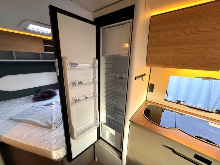 Fahrzeugbild Bürstner B66 465 TS AUFLASTUNG|GFK|DUSCHE|KALTSCHAUM #13