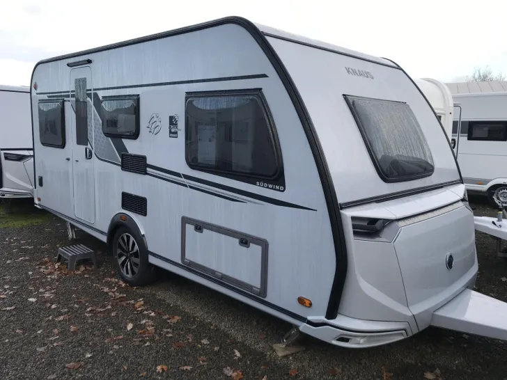 Fahrzeugbild Knaus Südwind BLACK SELECTION 460 EU Mod.2026; 1700kg #1