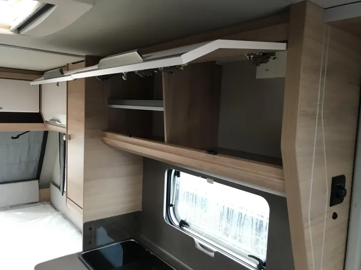 Fahrzeugbild Knaus Südwind BLACK SELECTION 460 EU Mod.2026; 1700kg #9