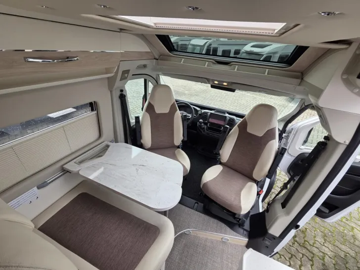 Fahrzeugbild Eura Mobil Van V 595 HB #9