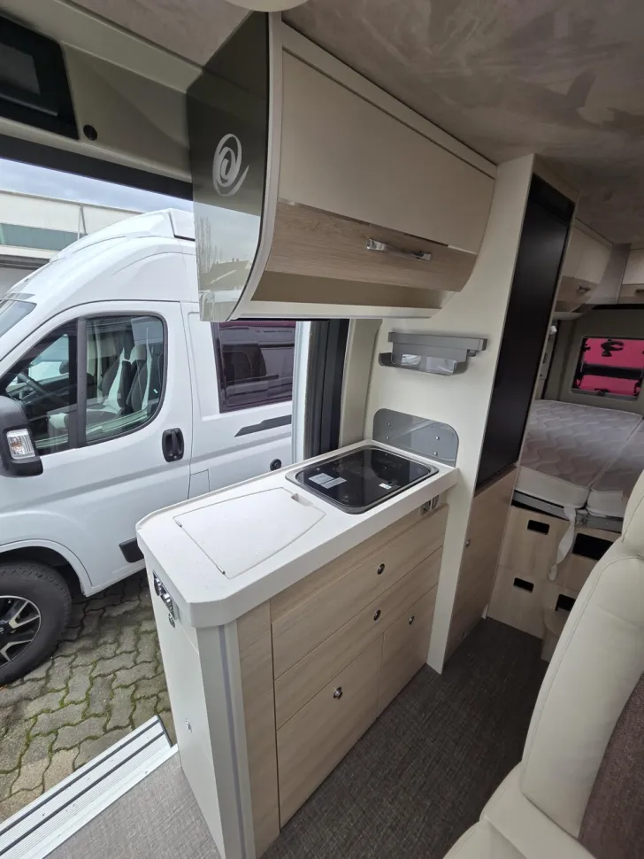 Fahrzeugbild Eura Mobil Van V 595 HB #10