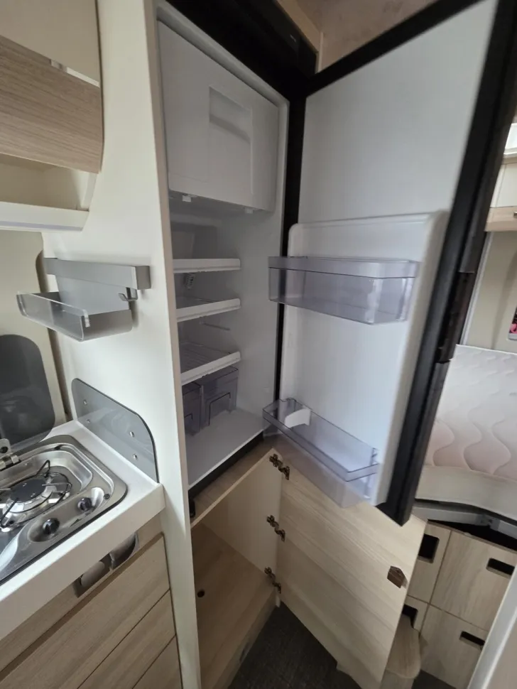 Fahrzeugbild Eura Mobil Van V 595 HB #12