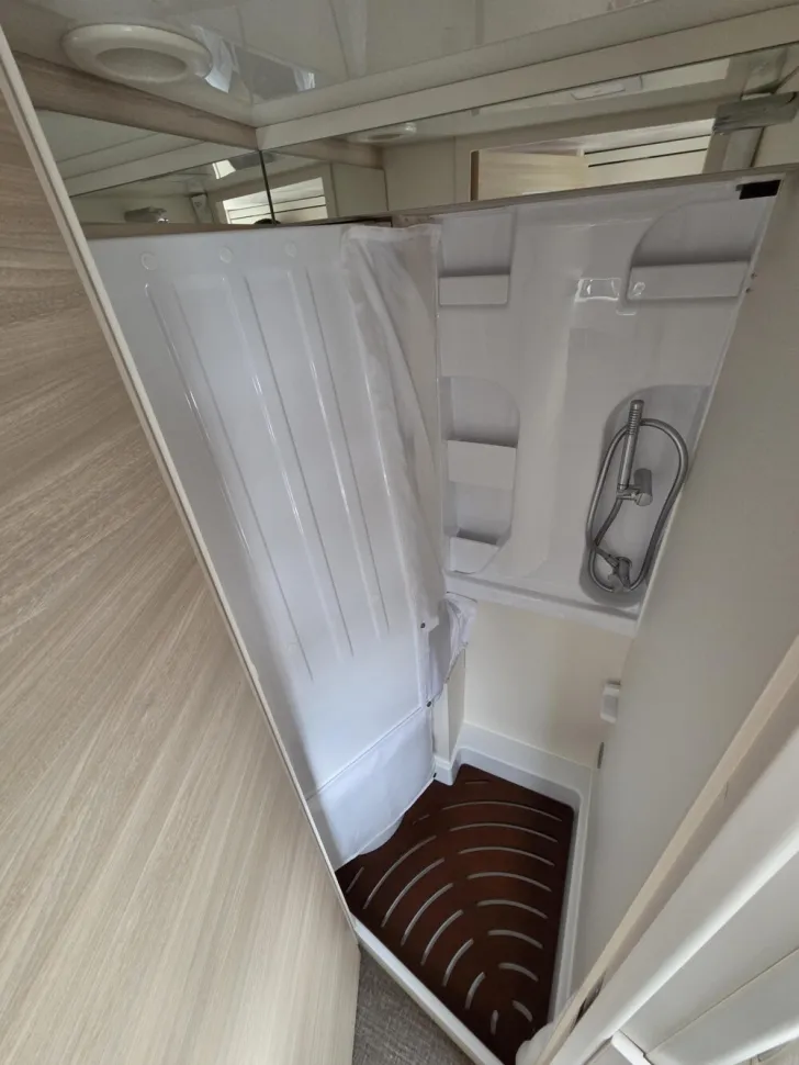 Fahrzeugbild Eura Mobil Van V 595 HB #16