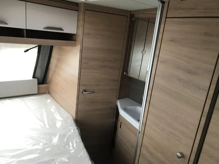Fahrzeugbild Knaus Südwind BLACK SELECTION 540 FDK Mod.2026; 1800kg #13