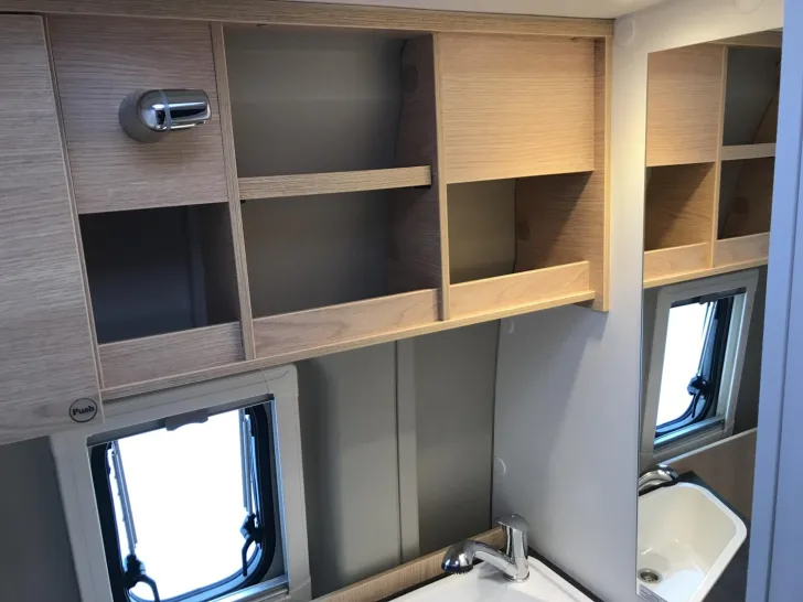 Fahrzeugbild Sunlight Cliff 640 #18