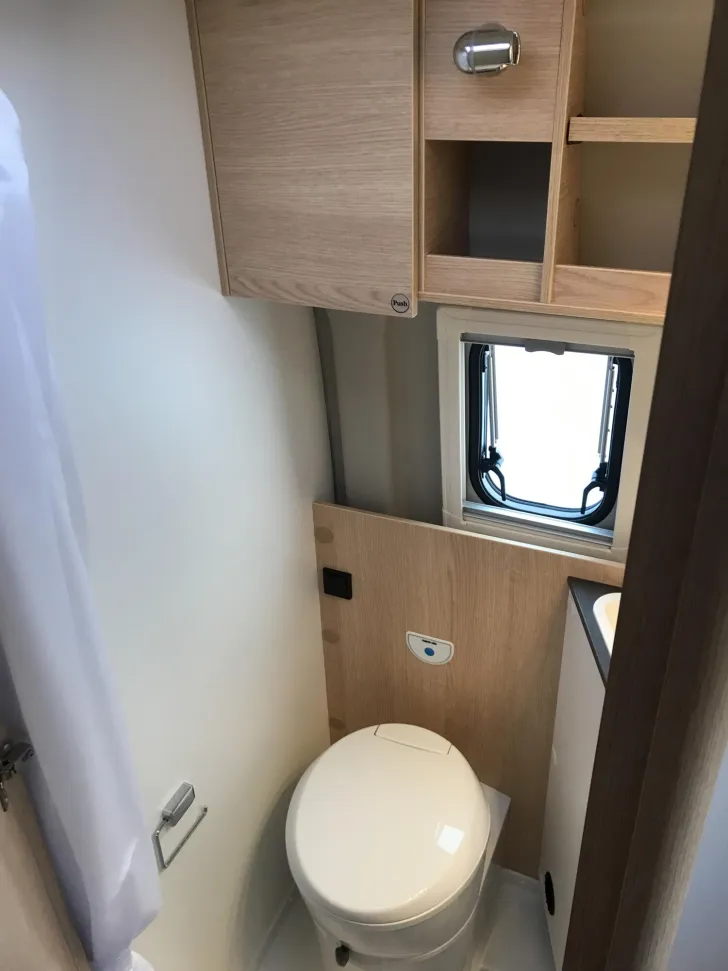 Fahrzeugbild Sunlight Cliff 640 #19