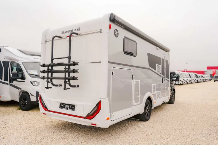 Fahrzeugbild Sunlight Adventure T Ford 680 **GÜMA-SONDERPREIS-AKTION** #6