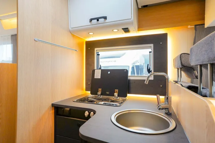 Fahrzeugbild Sunlight Adventure T Ford 680 **GÜMA-SONDERPREIS-AKTION** #11