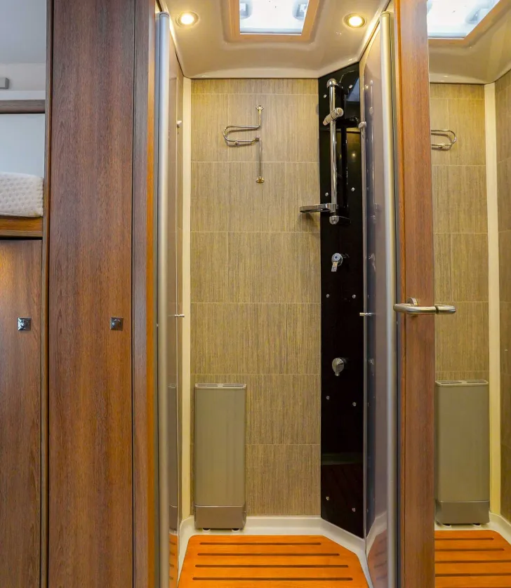 Fahrzeugbild Dethleffs Alpa A 7820-2 Elektrik Paket / Wechselrichter #12