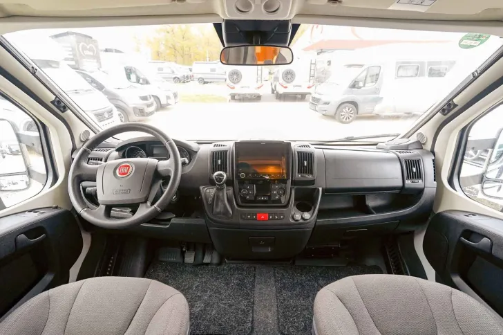 Fahrzeugbild Dethleffs Alpa A 7820-2 Elektrik Paket / Wechselrichter #14