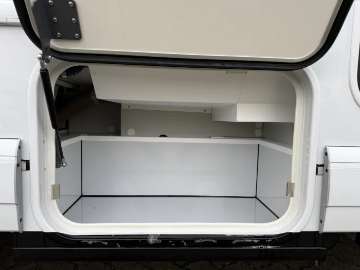 Fahrzeugbild Malibu I 470 RB LE K comfort Mercedes #29