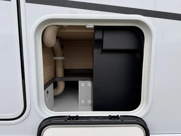 Fahrzeugbild Malibu I 470 RB LE K comfort Mercedes #30