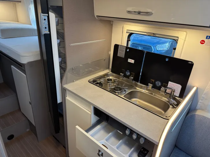 Fahrzeugbild Etrusco VAN 6.8 SCF #9