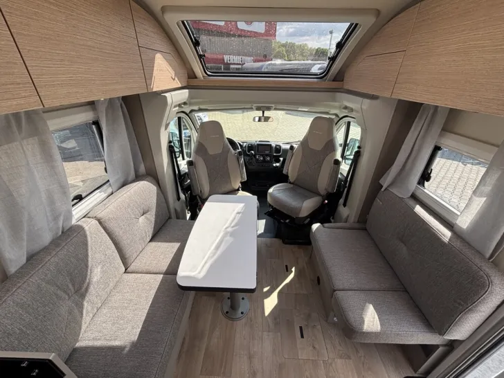 Fahrzeugbild Bürstner Campeo TD 736 #9