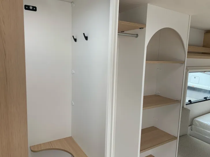 Fahrzeugbild LMC E:DERO 470 K #12