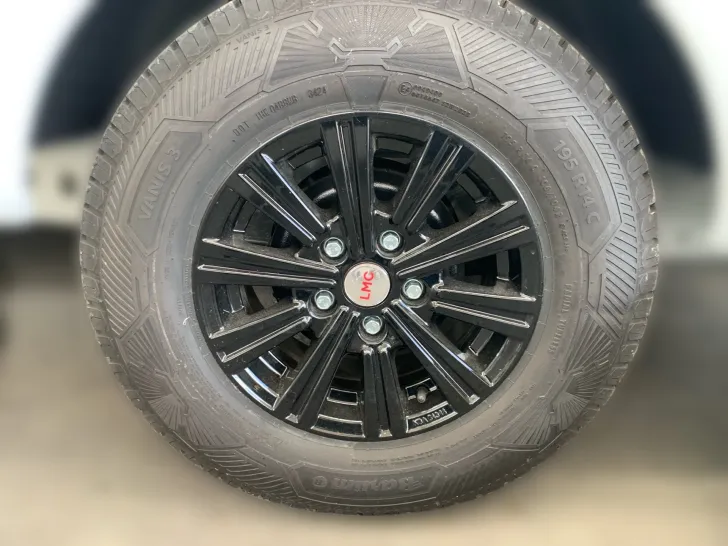 Fahrzeugbild LMC STYLE 493 K #4