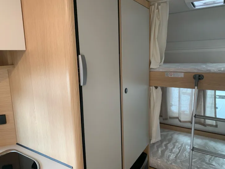 Fahrzeugbild LMC STYLE 493 K #8