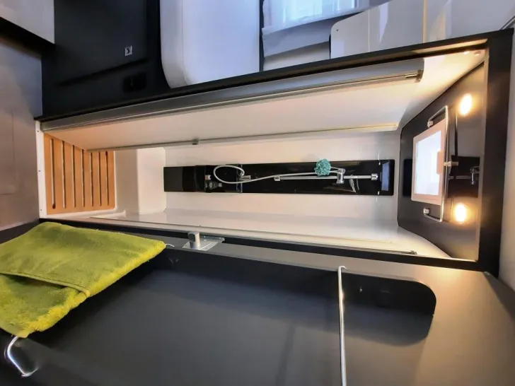 Fahrzeugbild Laika Kosmo H 1409 Sparen Sie 27.650,- € #17
