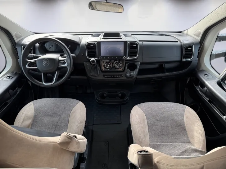 Fahrzeugbild Carado ALKOVEN A464 PRO #5