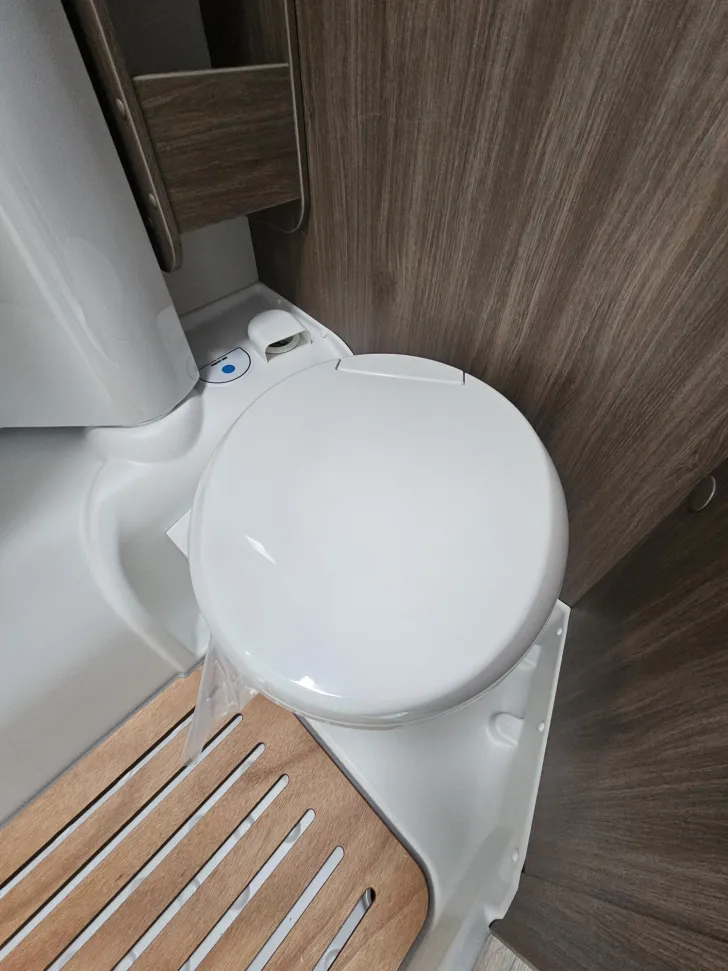 Fahrzeugbild Carado V 337 Automatik|Elektr. Handbremse|26er Modell #13