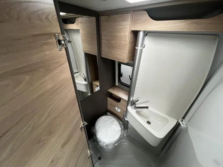 Fahrzeugbild Roadfans 640 Active #13