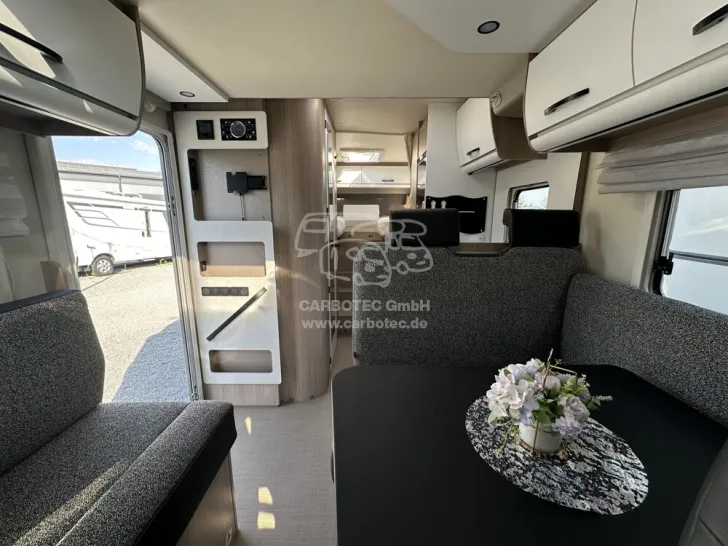 Fahrzeugbild Bürstner Lyseo Time Skyline 726 G #4