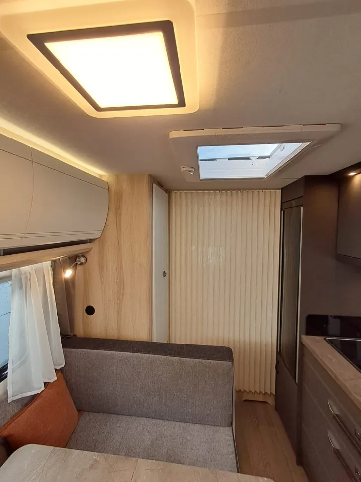 Fahrzeugbild Hobby De Luxe 540 KMFe *Modell 2026* #23