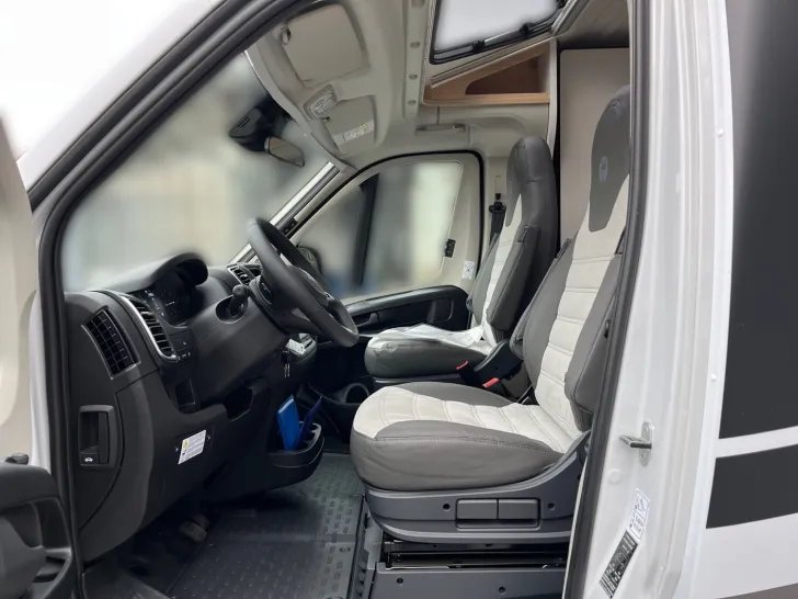Fahrzeugbild Sunlight Adventure V 67S Aktion  Ready to roll? #7