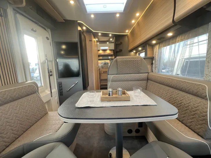 Fahrzeugbild Malibu I 450 RB LE comfort Mercedes #14