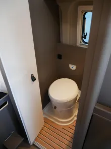 Fahrzeugbild Soma Camp Van 640 #9