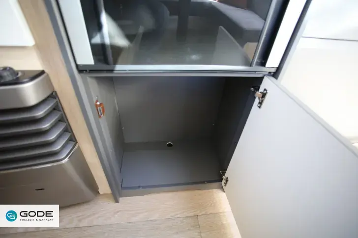 Fahrzeugbild Hobby De Luxe 490 KMF/1.800 kg/sofort verfügbar #17