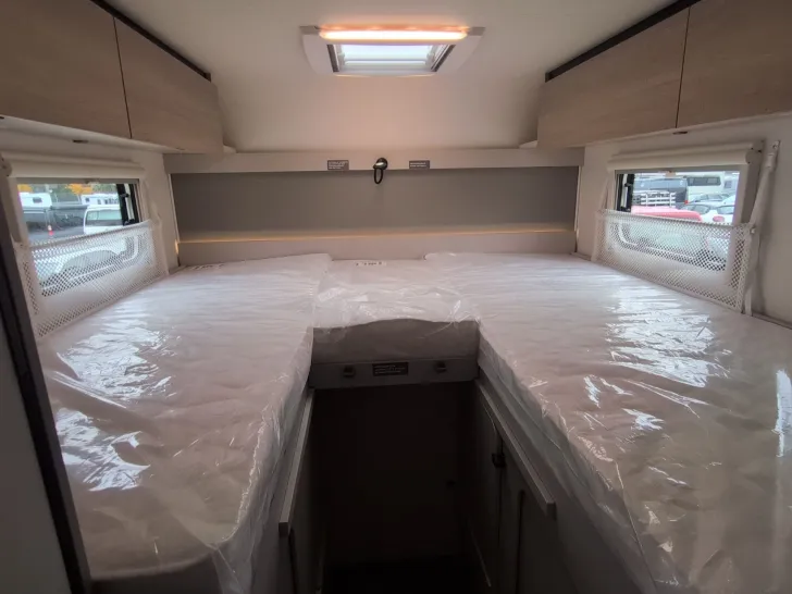 Fahrzeugbild LMC TRACER CITROEN V 670 #16